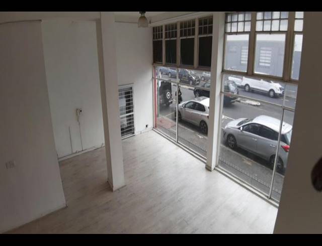 466M² BUILDING TO LET IN WOODSTOCK